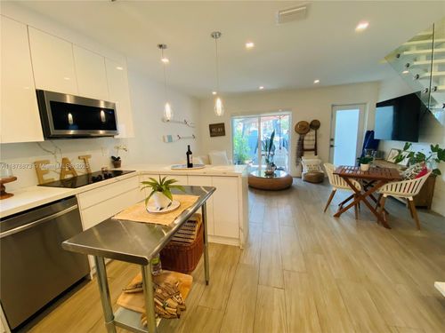 apt-57b-798 Crandon Blvd, Key Biscayne, FL, 33149-2523 | Card Image