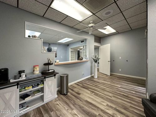 6554 E Carondelet Dr, Tucson, AZ, 85710-2117 | Card Image