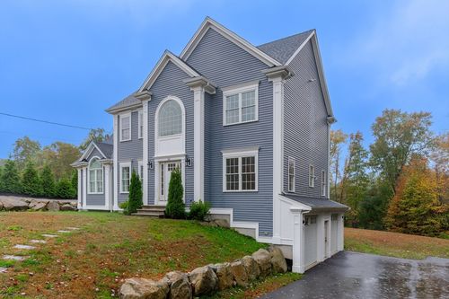 62 Field Pond Rd, Milford, MA, 01757-1285 | Card Image