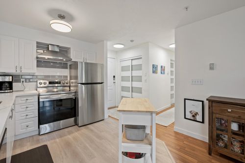 202-5765 Glover Rd, Langley, BC, V3A8M8 | Card Image