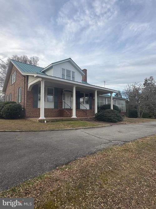 9905 Croom Rd, UPPER MARLBORO, MD, 20772-8381 | Card Image