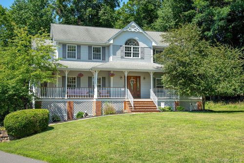 4 Hauser Ter, Tappan, NY, 10983-2029 | Card Image