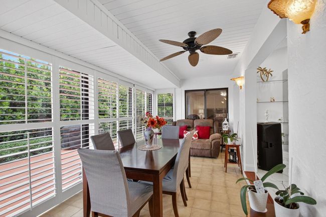 6858 Fountains Cir, Condo with 3 bedrooms, 3 bathrooms and null parking in Lake Worth FL | Image 31