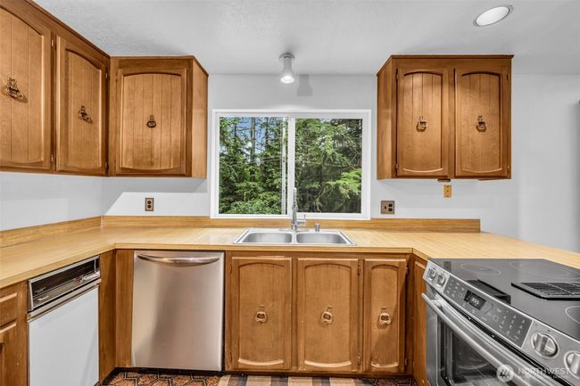 20814 28 Th Ave Se, House other with 3 bedrooms, 3 bathrooms and 2 parking in Bothell WA | Image 16