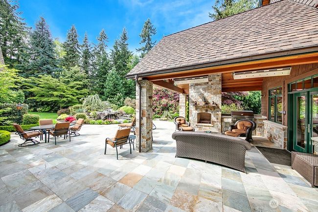 11211 Wachusett Road, House other with 5 bedrooms, 7 bathrooms and 14 parking in Woodway WA | Image 12