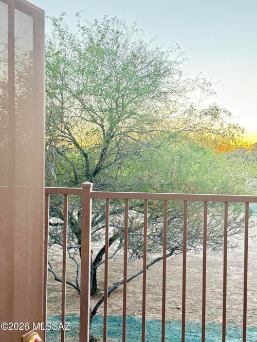 2055 E Calle La Malinche, Tucson, AZ, 85706-3801 | Card Image