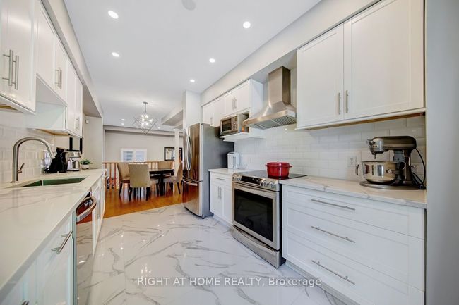 23 Michael Way, Condo with 3 bedrooms, 5 bathrooms and 1 parking in Markham ON | Image 14
