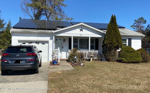 38 Whitmore Dr, Toms River, NJ, 08757-5615 | Card Image