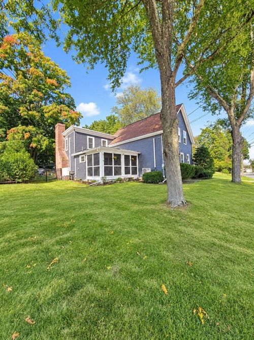 54 Whitehall Rd, Amesbury, MA, 01913-1420 | Card Image