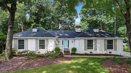2915 Round Hill Rd, Greensboro, NC, 27408-3710 | Card Image