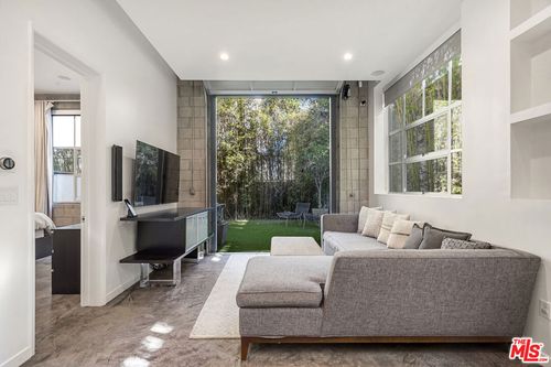 104-710 N Orlando Ave, Los Angeles, CA, 90069 | Card Image