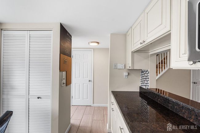 251 Chaucer Ct, Townhouse with 2 bedrooms, 2 bathrooms and null parking in Old Bridge NJ | Image 8