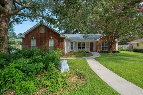 1328 Old Village Rd, TALLAHASSEE, FL, 32312-3920 | Card Image