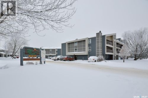 425 115th St E, Saskatoon, SK, S7N2E5 | Card Image