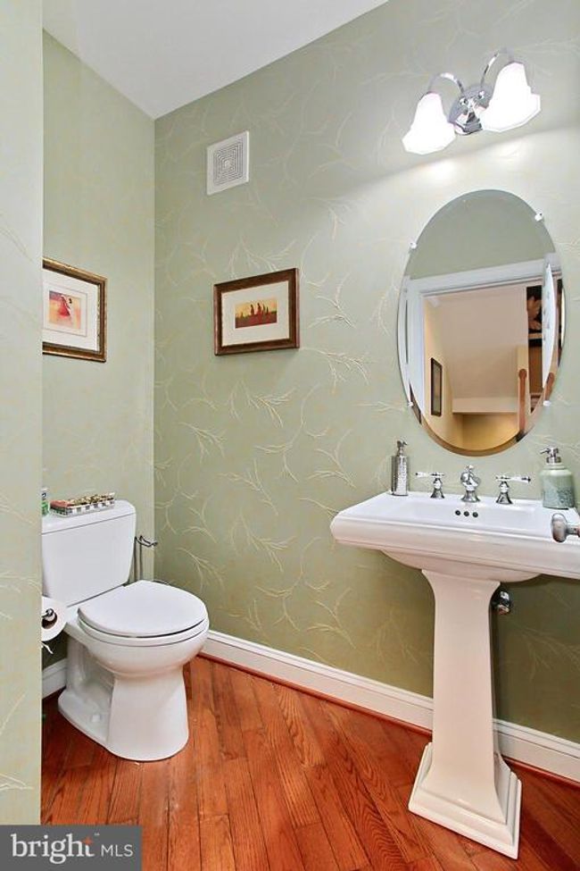 120 Fortnightly Blvd, Townhouse with 4 bedrooms, 5 bathrooms and null parking in HERNDON VA | Image 23