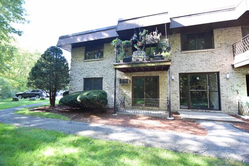 12-4 -12 Strawberry Bank Road, Nashua, NH, 03062-2759 | Card Image