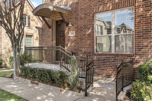 4021 Winsor Drive, Farmers Branch, TX, 75244 | Card Image