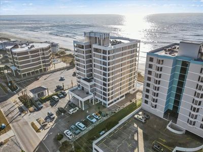 204 - 6200 N Ocean Blvd., Condo with 3 bedrooms, 2 bathrooms and null parking in North Myrtle Beach SC | Image 1