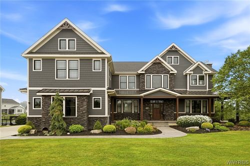 5368 Glenview Dr, Clarence, NY, 14031-1843 | Card Image