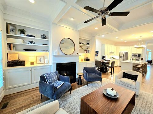 53 Honour Ave Nw, Atlanta, GA, 30305-1119 | Card Image