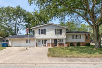 291 E Charles Street, House other with 4 bedrooms, 2 bathrooms and 1 parking in Bourbonnais IL | Image 1