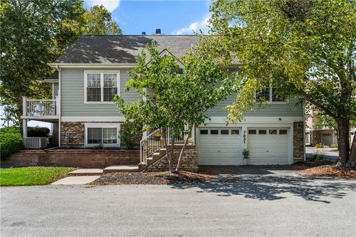 7631 W 158th Ter, Overland Park, KS, 66223-3672 | Card Image