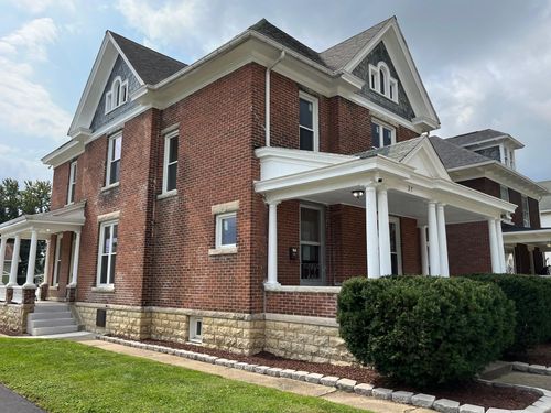 37 W Taylor St, Huntington, IN, 46750-3726 | Card Image