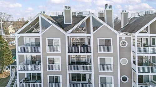 464-300 Oselka Dr, New Buffalo, MI, 49117-2013 | Card Image