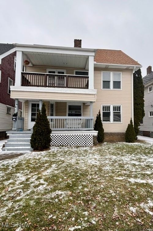 2035 Chesterland Ave, Lakewood, OH, 44107-6107 | Card Image