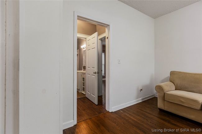 127 New Albany St, Home with 3 bedrooms, 2 bathrooms and null parking in Sellersburg IN | Image 31