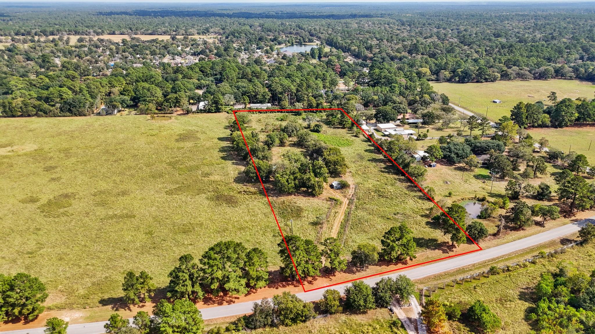 Land in Hockley