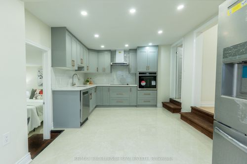 10 Draper St, Georgetown, ON, L7G3C9 | Card Image