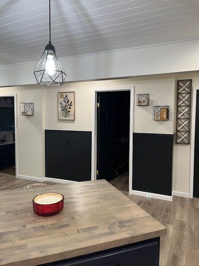 Hall | Image 12