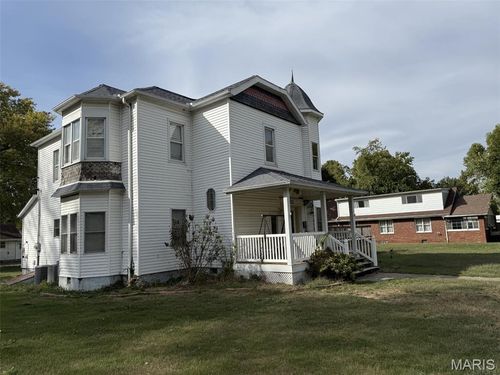 505 N 7th St, Vandalia, IL, 62471-1734 | Card Image