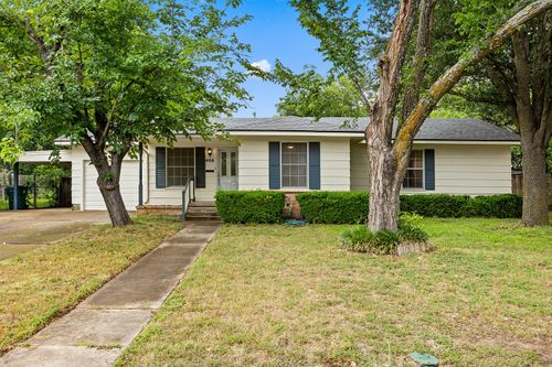 406 Pierce St, McGregor, TX, 76657-1436 | Card Image