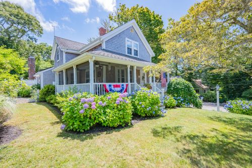 181 School St, Cotuit, MA, 02635-3240 | Card Image