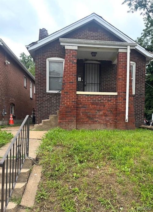 5518 Maffitt Ave, Saint Louis, MO, 63112-4420 | Card Image