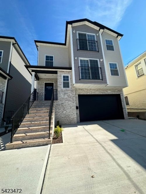 135 Court St, Elizabethport, NJ, 07206-1851 | Card Image