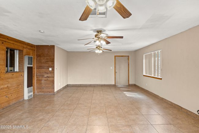 3105 Crestview-MLS-Camera-Guy-14 | Image 17
