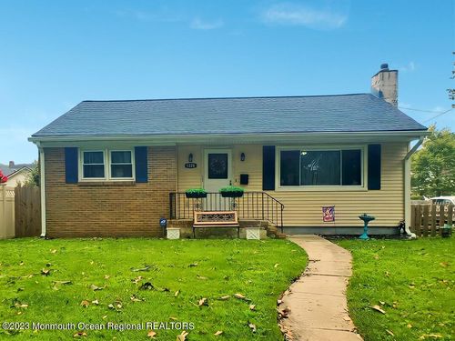 1228 Thornton Ave, Plainfield, NJ, 07060-2652 | Card Image