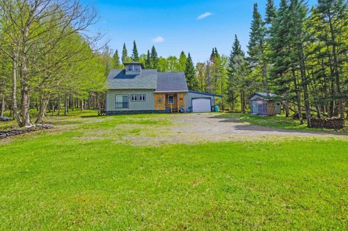 2484 N Main St, Pittsburg, NH, 03592-5573 | Card Image