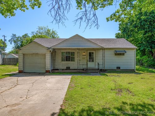 1446 S Hickory Ave, Bartlesville, OK, 74003-5417 | Card Image
