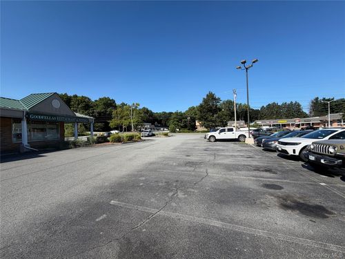 43 Vassar Rd, Poughkeepsie, NY, 12603-5458 | Card Image