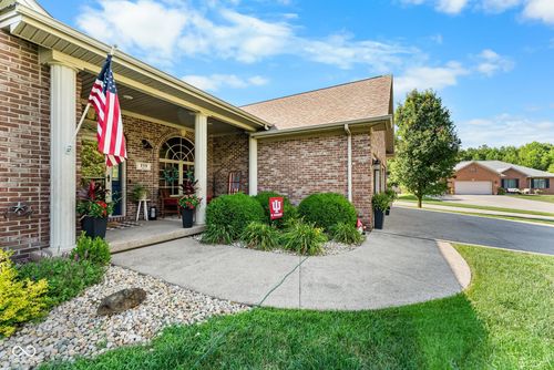 256 Chase Ct, Seymour, IN, 47274-4056 | Card Image