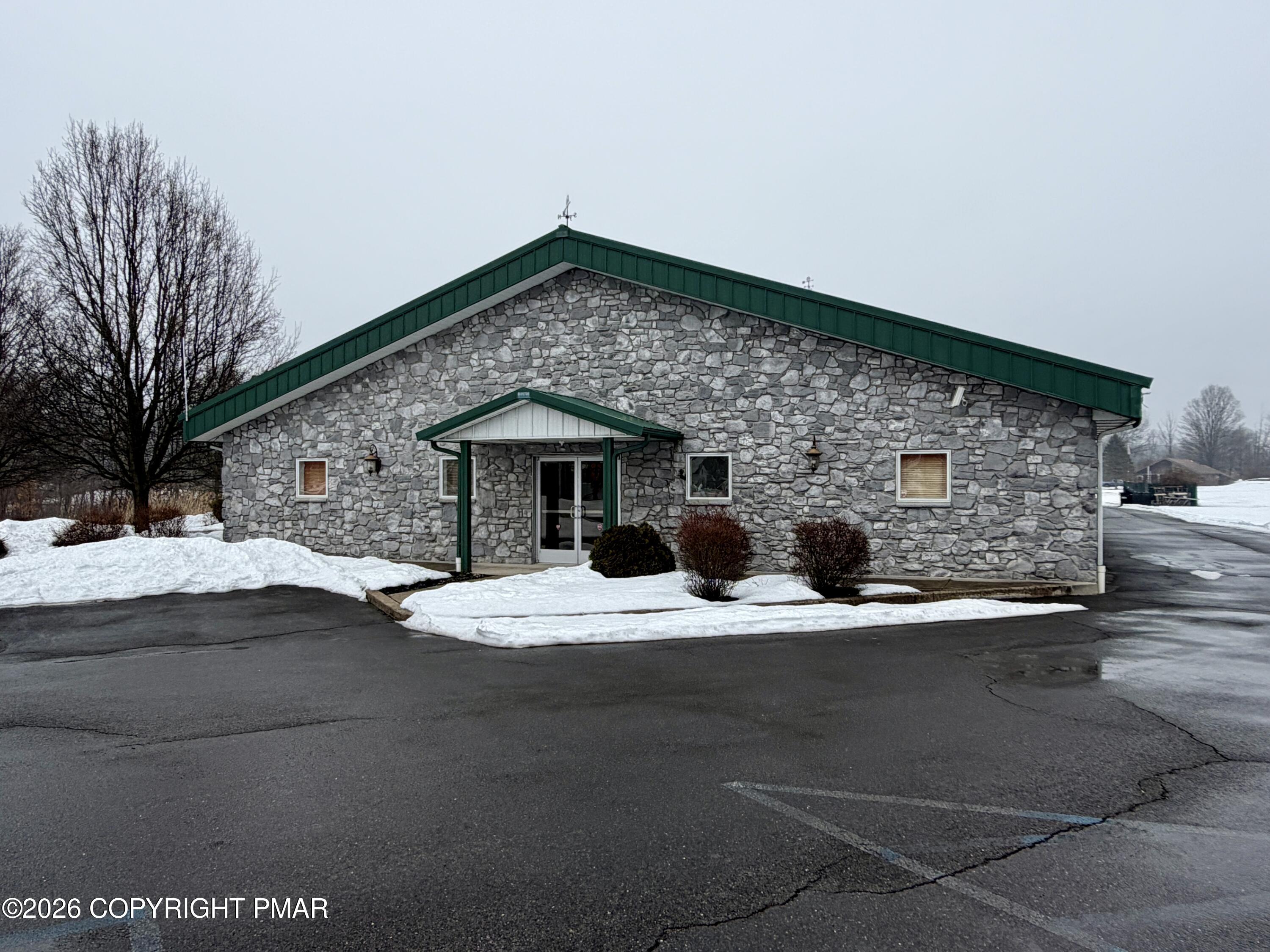 5722 Route 209, Sciota, PA 18354