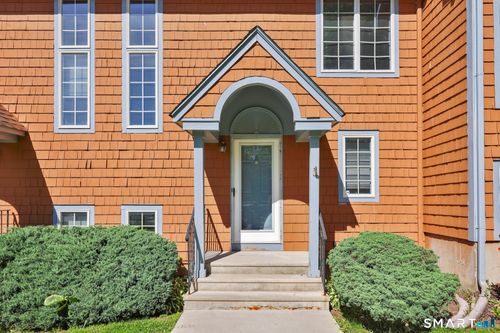 8-8 Julia Ct, Broad Brook, CT, 06016-9307 | Card Image