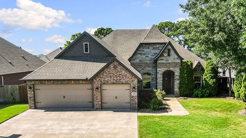 3305 Sw Mahogany Ave, Bentonville, AR, 72713-4495 | Card Image