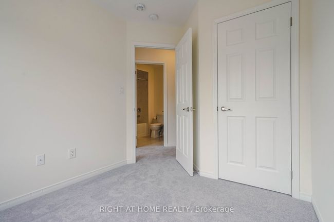 2559 Mojave Path, Condo with 5 bedrooms, 3 bathrooms and 2 parking in Oshawa ON | Image 10