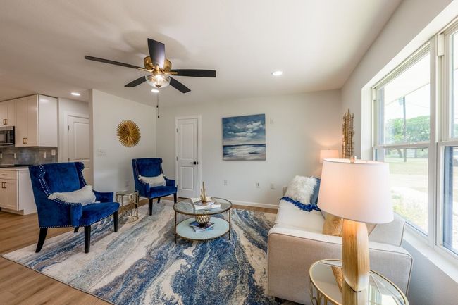 106 W Heron Dr, House other with 4 bedrooms, 3 bathrooms and null parking in Highland Haven TX | Image 5