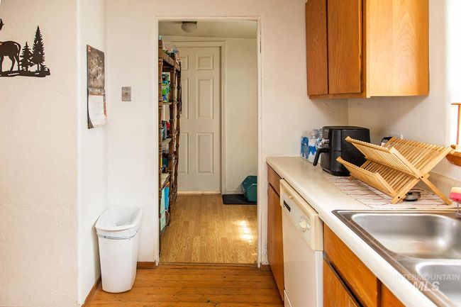 134 Maple Ave, Home with 2 bedrooms, 1 bathrooms and 2 parking in Hansen ID | Image 15